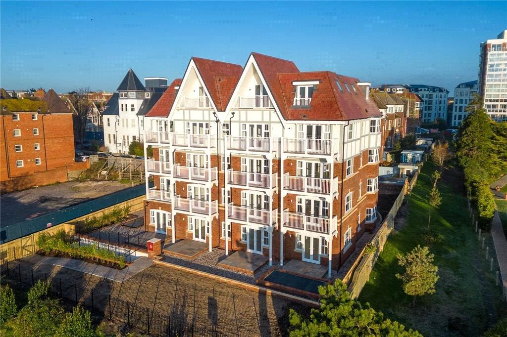 2 bed Apartment for rent in . From Frost & Co Estate Agents - Bournemouth 2 bed Apartment for rent in . From Frost & Co Estate Agents - Bournemouth