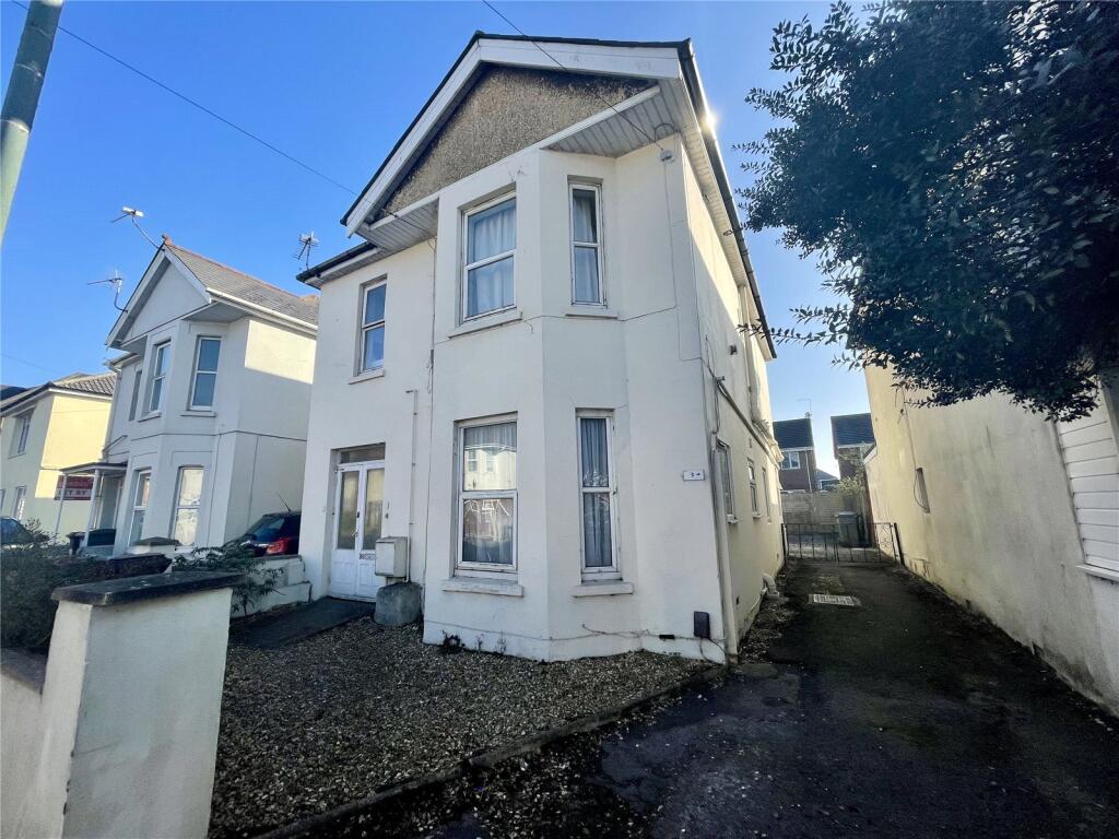 2 bed Apartment for rent in West Parley. From Frost & Co Estate Agents - Bournemouth