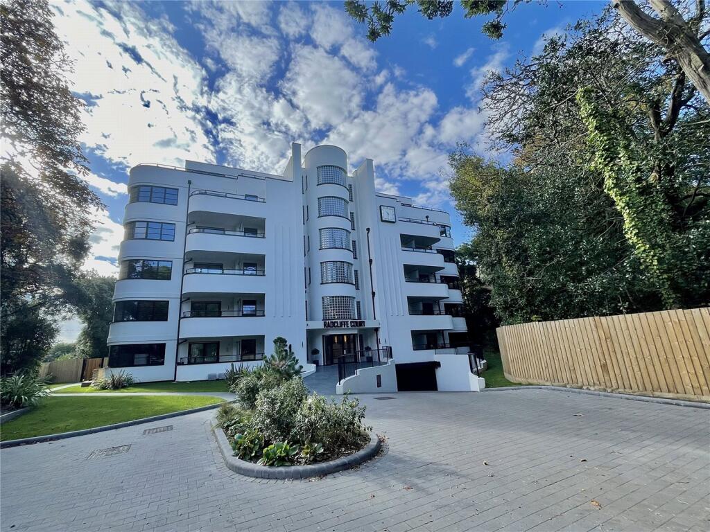 2 bed Apartment for rent in Bournemouth. From Frost & Co Estate Agents - Bournemouth