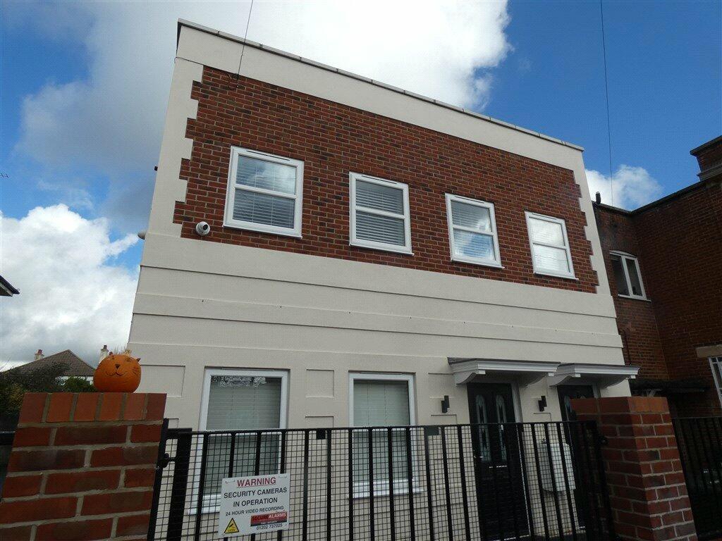 2 bed Apartment for rent in West Parley. From Frost & Co Estate Agents - Bournemouth