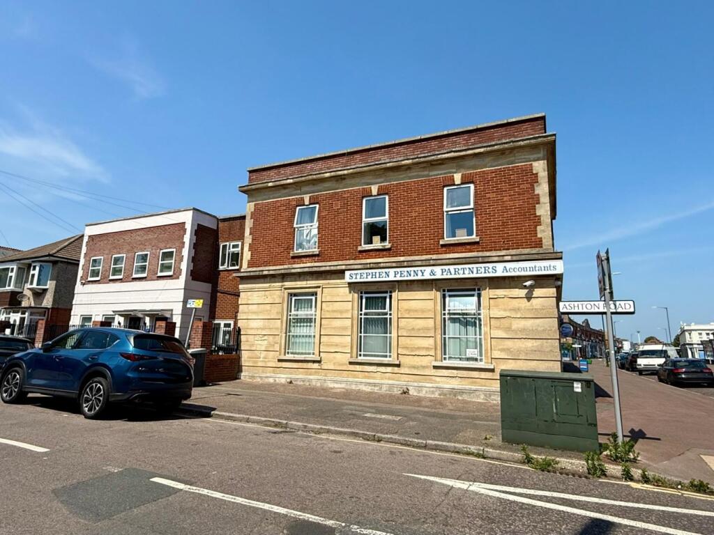 2 bed Apartment for rent in West Parley. From Frost & Co Estate Agents - Bournemouth