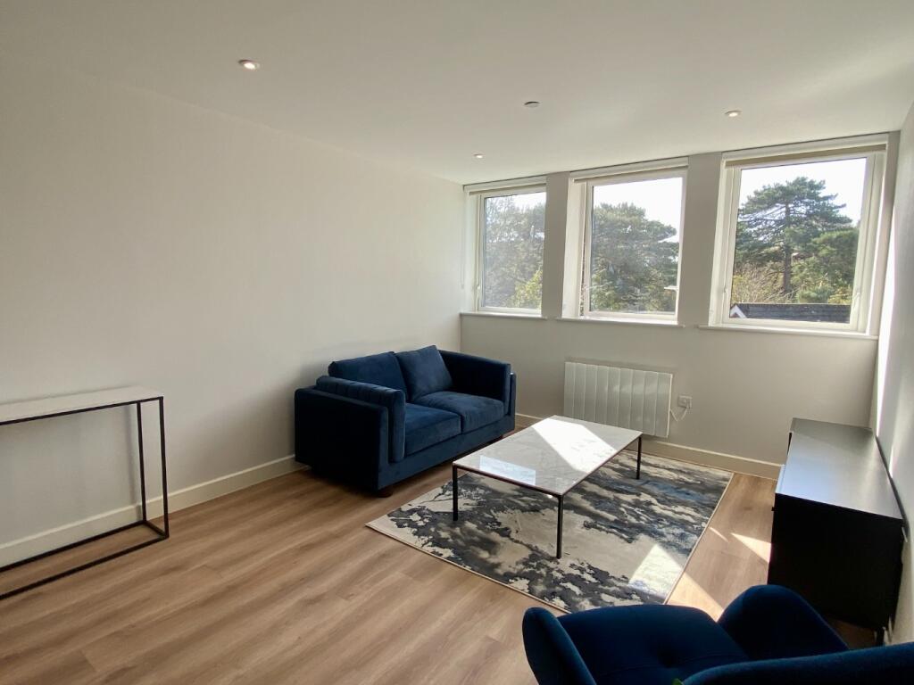 2 bed 1st Floor Flat for rent in . From Frost & Co Estate Agents - Bournemouth