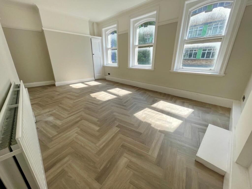 2 bed 1st Floor Flat for rent in Bournemouth. From Frost & Co Estate Agents - Bournemouth