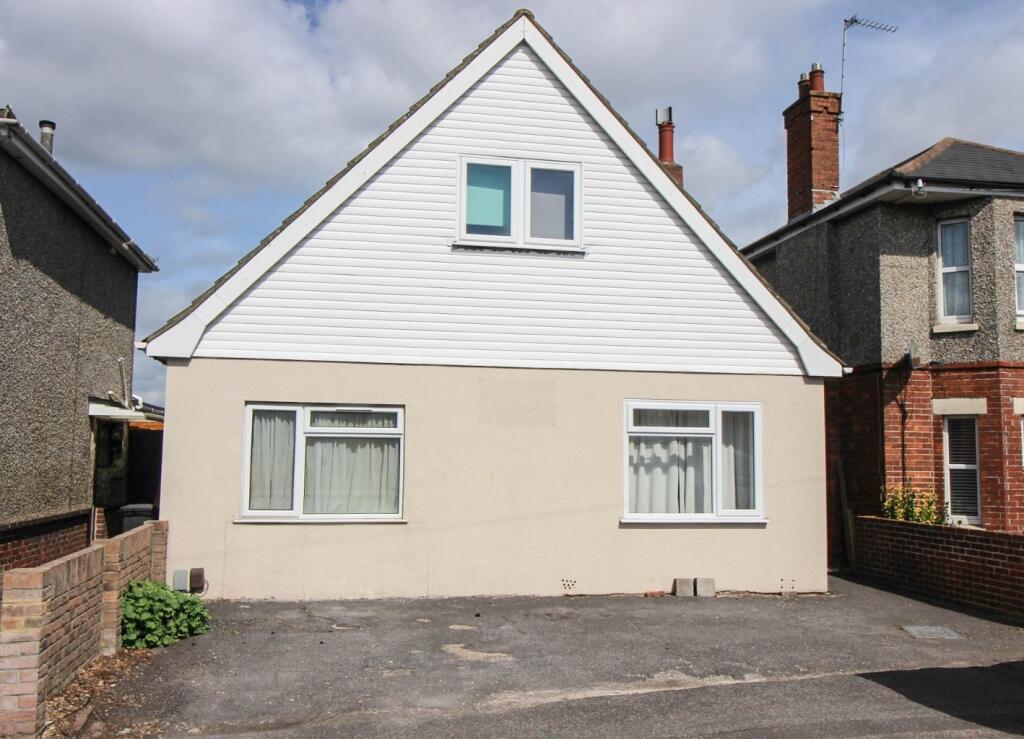 5 bed Detached for rent in West Parley. From Frost & Co Estate Agents - Bournemouth