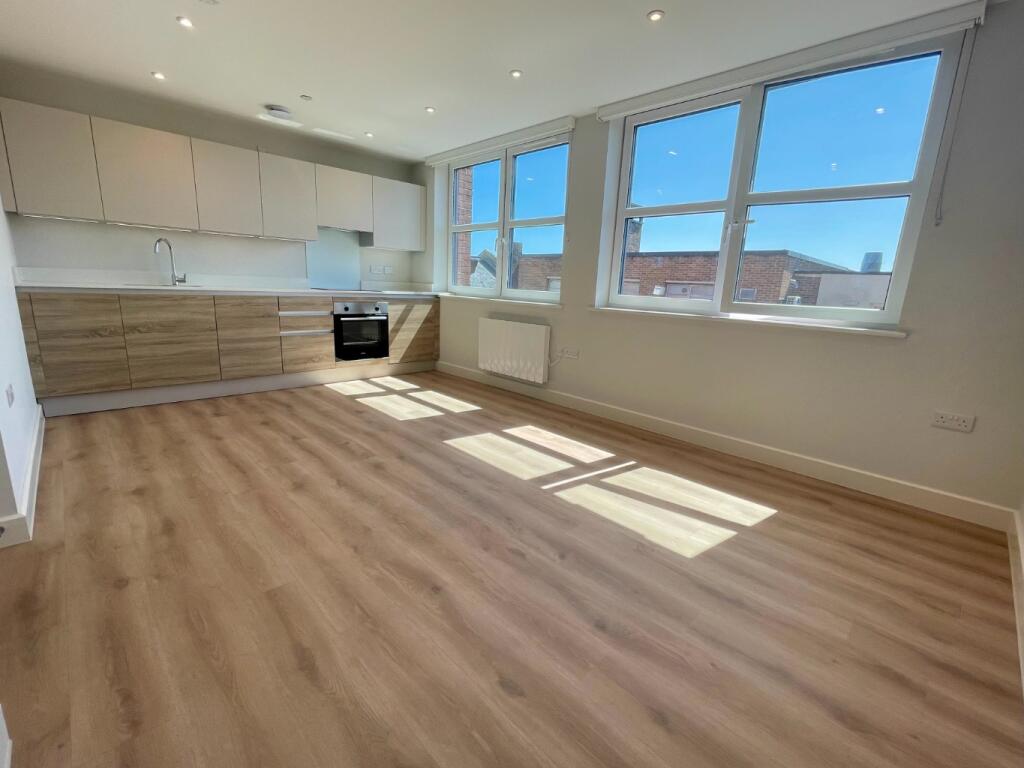 2 bed 1st Floor Flat for rent in Bournemouth. From Frost & Co Estate Agents - Bournemouth