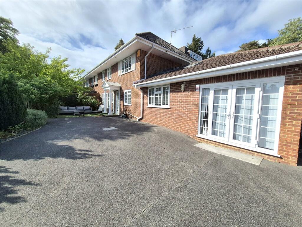 4 bed Apartment for rent in Bournemouth. From Frost & Co Estate Agents - Bournemouth