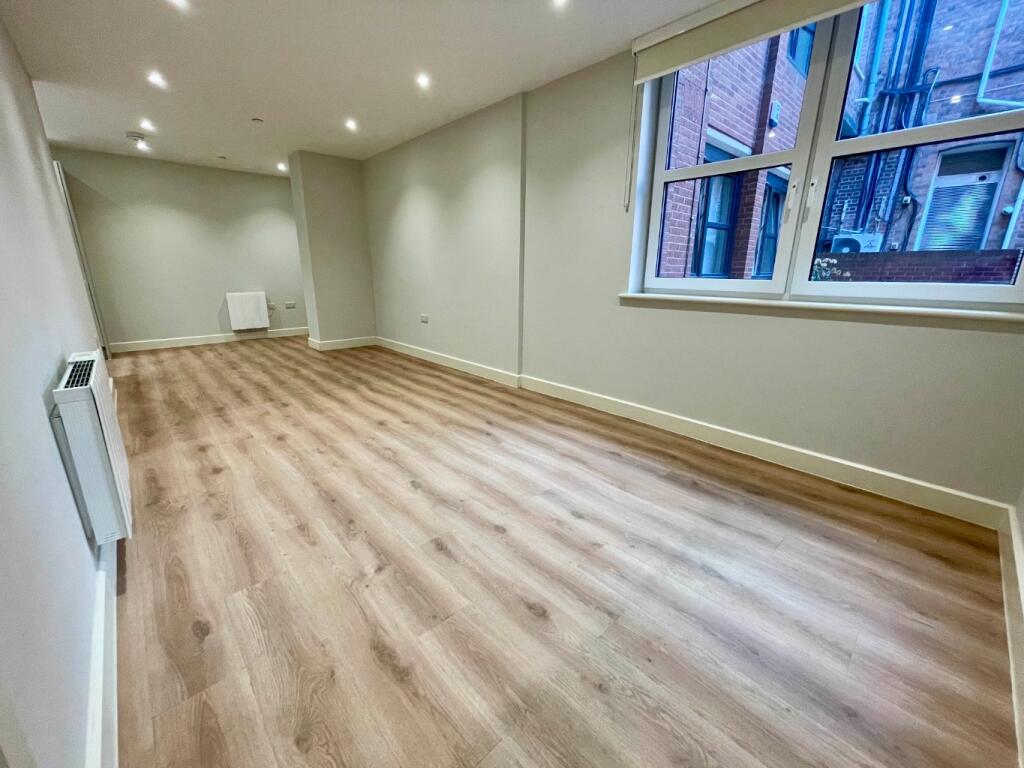 2 bed 1st Floor Flat for rent in Bournemouth. From Frost & Co Estate Agents - Bournemouth