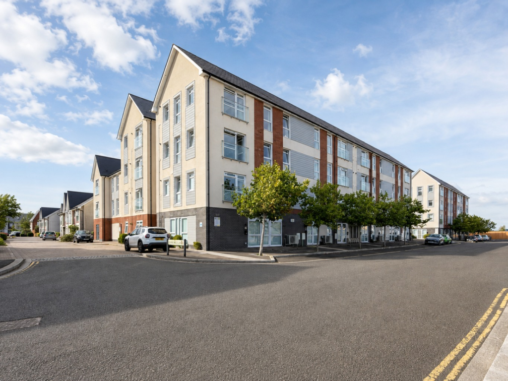 4 bed Studio for rent in Poole. From Frost & Co Estate Agents - Bournemouth