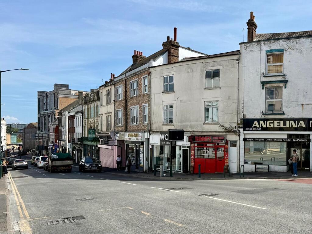 1 bed 1st Floor Flat for rent in Bournemouth. From Frost & Co Estate Agents - Bournemouth