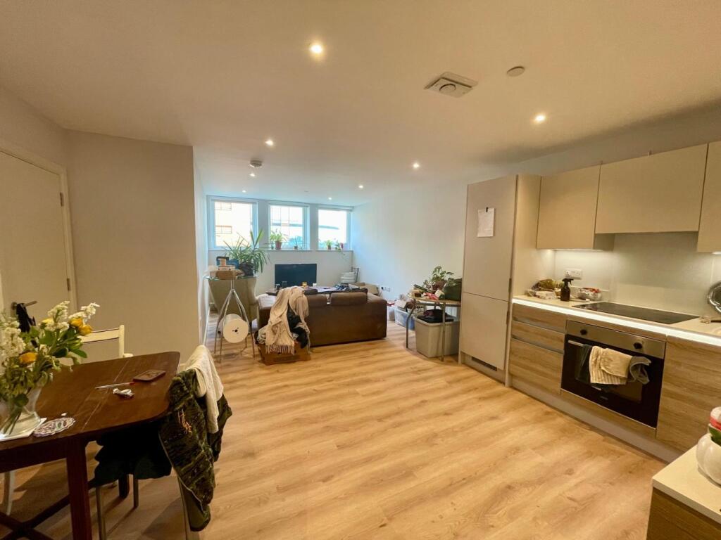 2 bed 1st Floor Flat for rent in Bournemouth. From Frost & Co Estate Agents - Bournemouth 2 bed 1st Floor Flat for rent in Bournemouth. From Frost & Co Estate Agents - Bournemouth