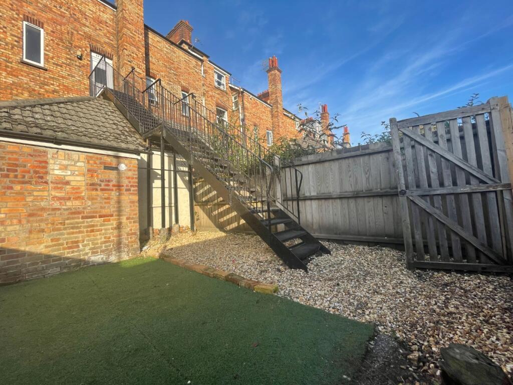 3 bed 1st Floor Flat for rent in Bournemouth. From Frost & Co Estate Agents - Bournemouth 3 bed 1st Floor Flat for rent in Bournemouth. From Frost & Co Estate Agents - Bournemouth