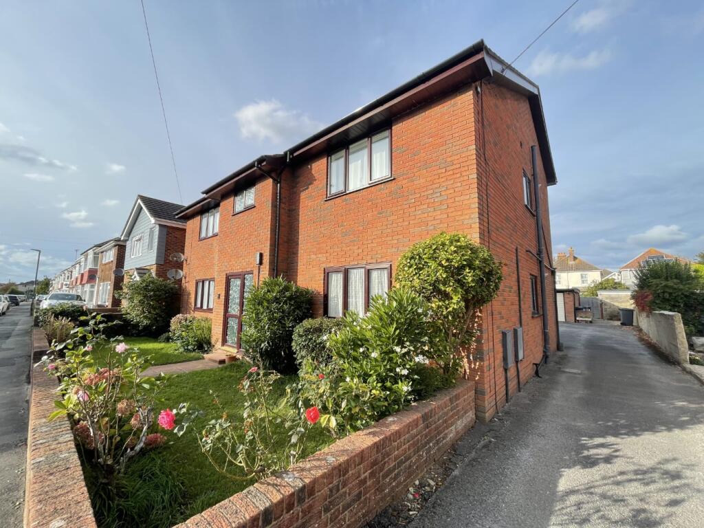 1 bed Apartment for rent in West Parley. From Frost & Co Estate Agents - Bournemouth 1 bed Apartment for rent in West Parley. From Frost & Co Estate Agents - Bournemouth