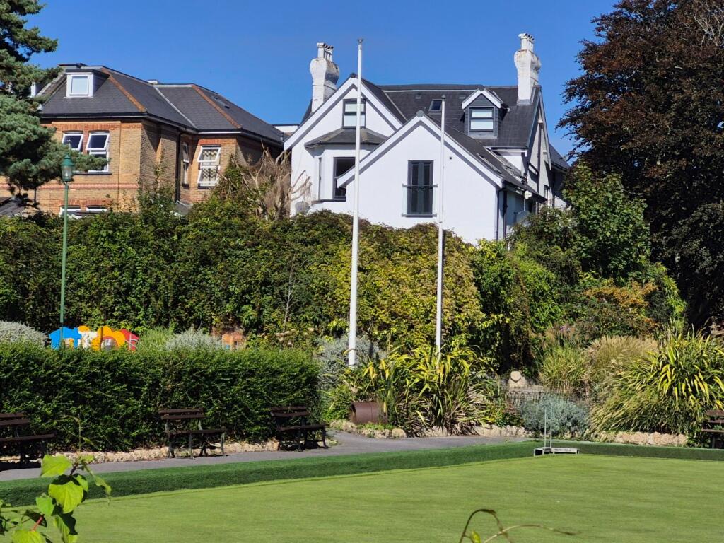 1 bed 1st Floor Flat for rent in Bournemouth. From Frost & Co Estate Agents - Bournemouth