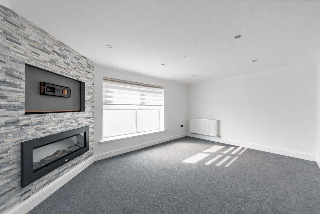 2 bed Apartment for rent in Portsmouth. From Fry & Kent - Southsea