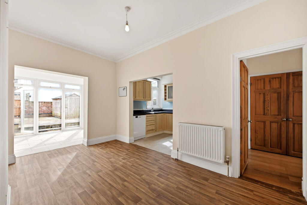 3 bed Mid Terraced House for rent in Portsmouth. From Fry & Kent - Southsea