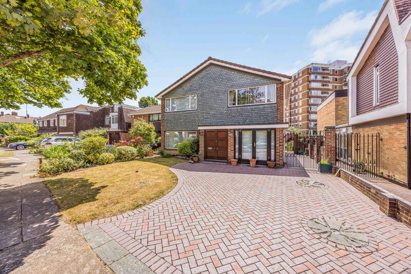 4 bed Detached for rent in Portsmouth. From Fry & Kent - Southsea