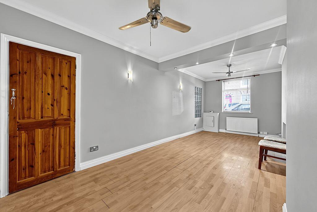 3 bed Mid Terraced House for rent in Portsmouth. From Fry & Kent - Southsea