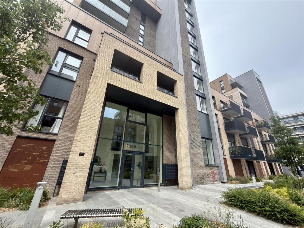 2 bed Apartment for rent in . From Future Let - Harlow