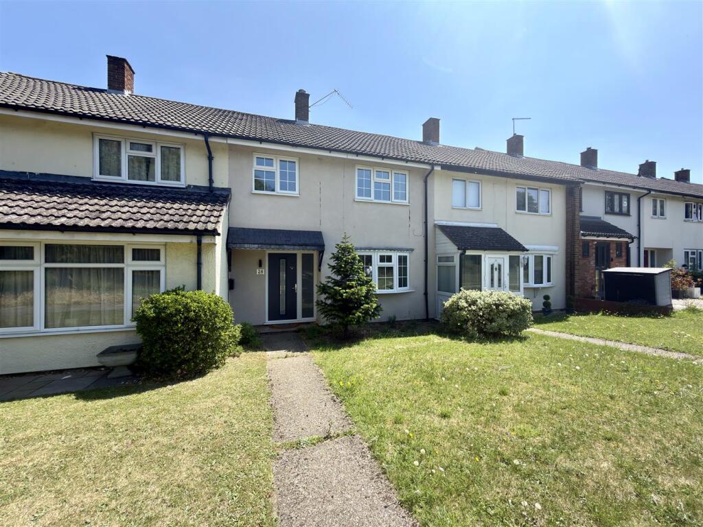 3 bed Mid Terraced House for rent in Foster Street. From Future Let - Harlow
