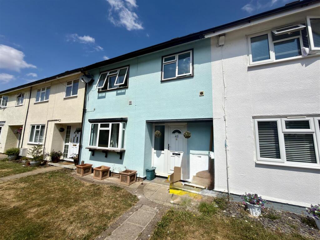3 bed Mid Terraced House for rent in Foster Street. From Future Let - Harlow 3 bed Mid Terraced House for rent in Foster Street. From Future Let - Harlow
