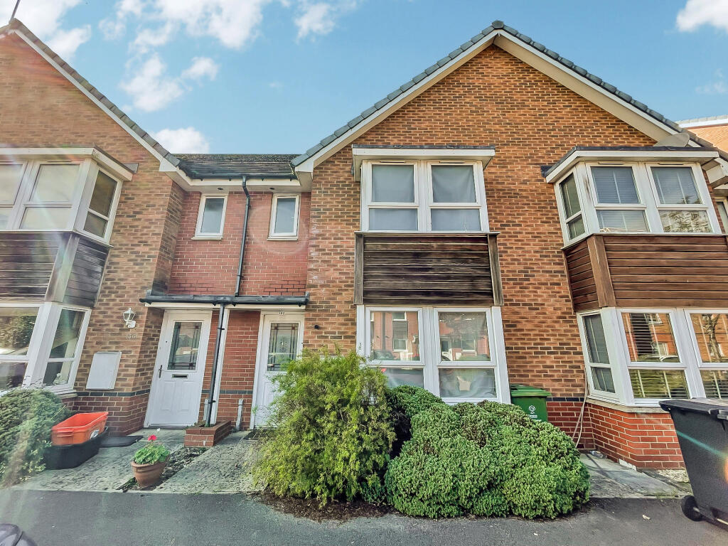 3 bed Mid Terraced House for rent in Swindon. From Gatekeeper - Swindon