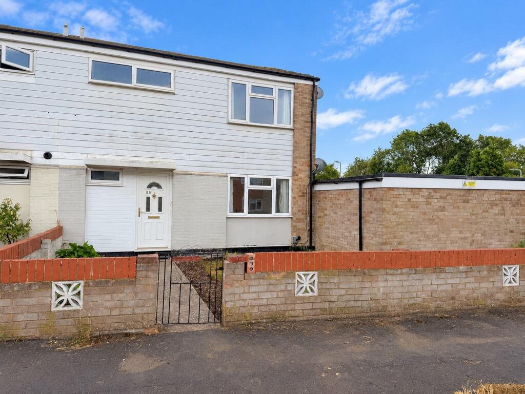 3 bed Semi Detached for rent in Aylesbury. From Gatekeeper - Swindon