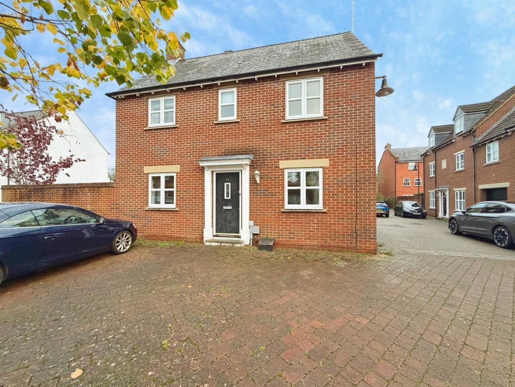 3 bed Detached for rent in Blunsdon St Andrew. From Gatekeeper - Swindon