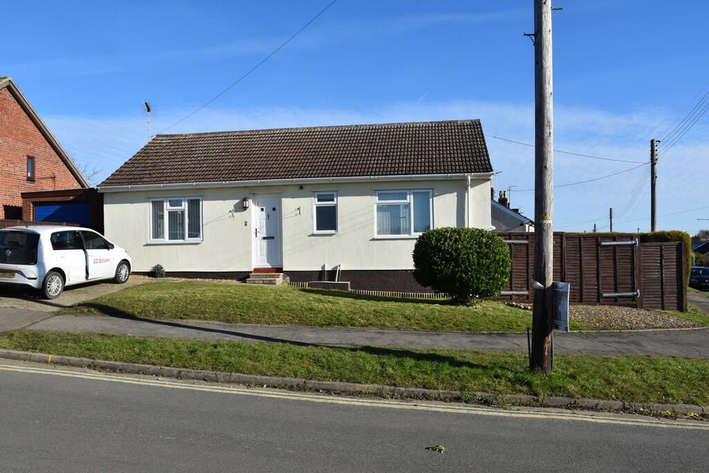 3 bed Detached bungalow for rent in Combs. From GD Estates - Bury St Edmunds