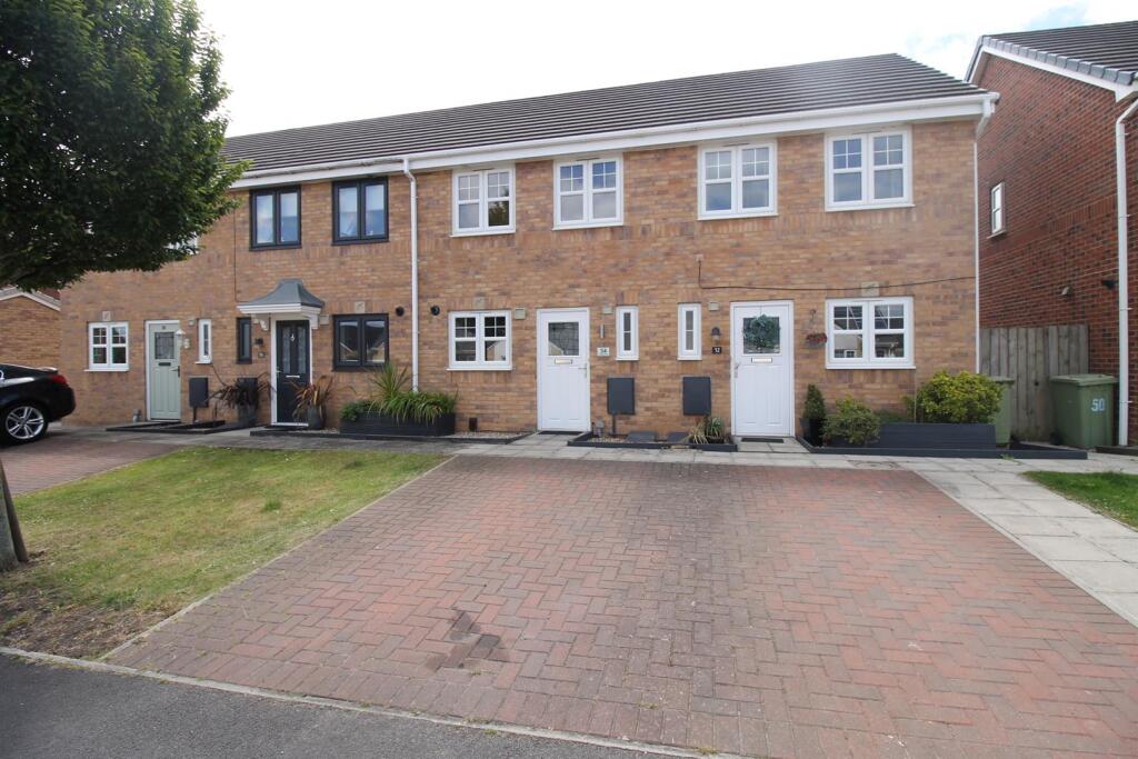 2 bed Mid Terraced House for rent in Carlton. From Gowland White - Stockton-On-Tees
