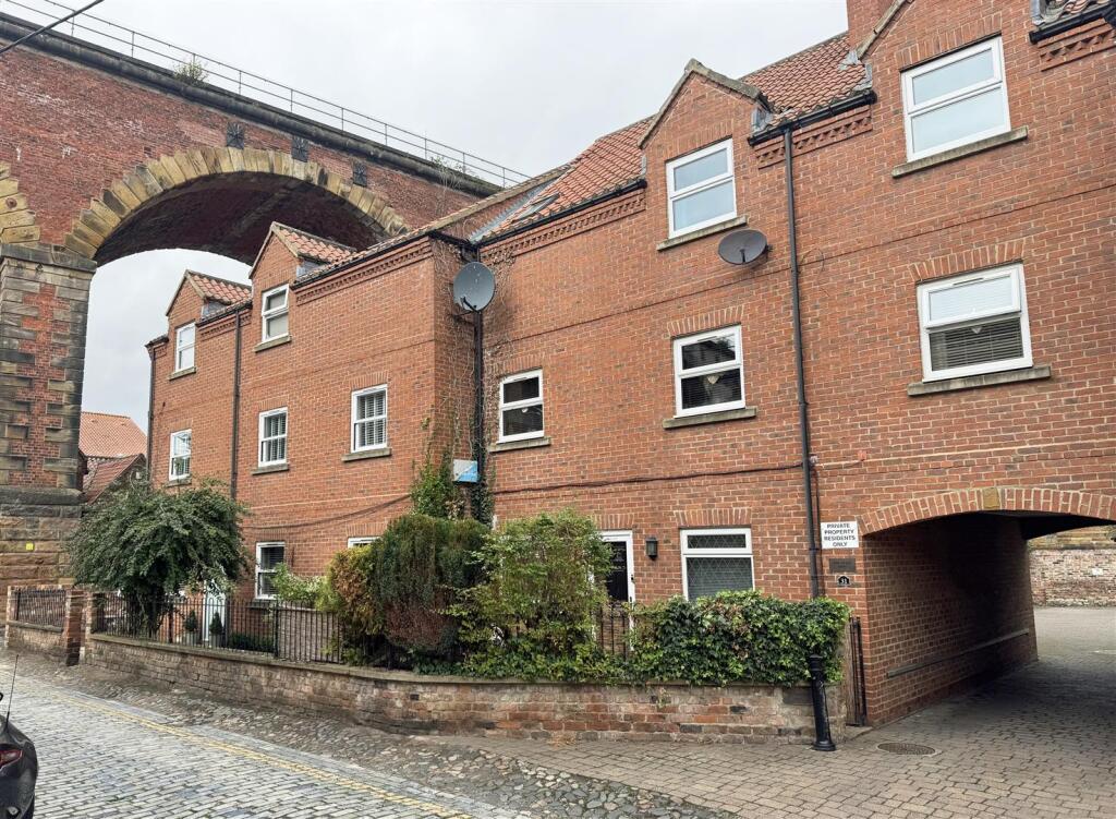 2 bed 1st Floor Flat for rent in Yarm. From Gowland White - Yarm