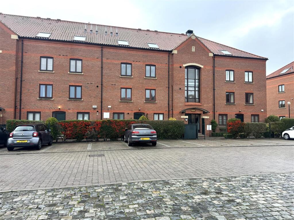 2 bed 1st Floor Flat for rent in Yarm. From Gowland White - Yarm