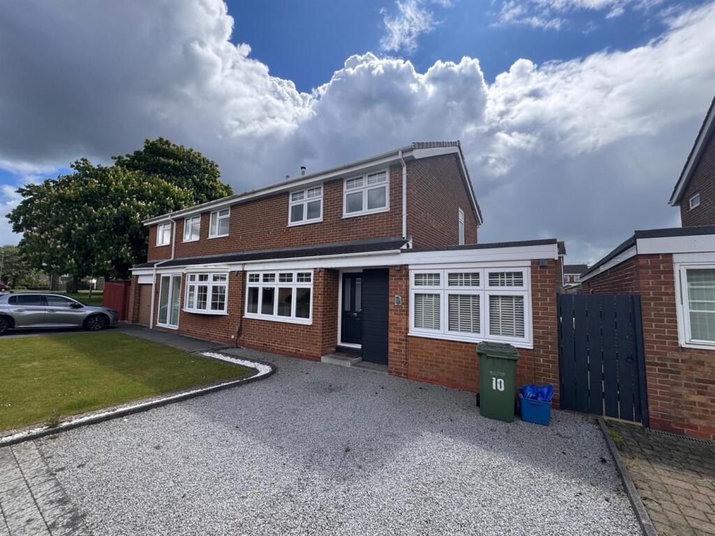 4 bed Detached for rent in Stockton-on-Tees. From Gowland White - Yarm