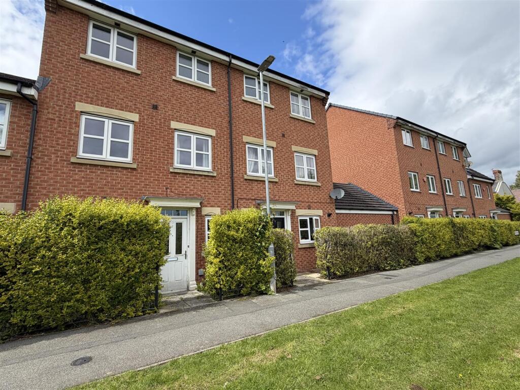 4 bed Mid Terraced House for rent in Stockton-on-Tees. From Gowland White - Yarm 4 bed Mid Terraced House for rent in Stockton-on-Tees. From Gowland White - Yarm