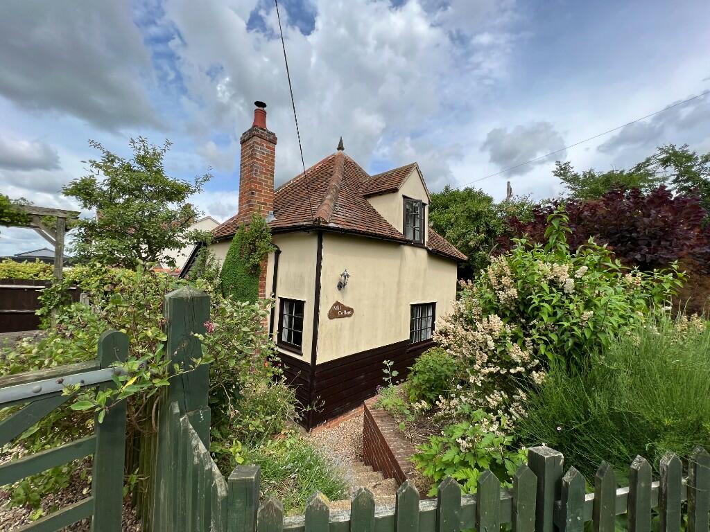 2 bed Cottage for rent in Finchingfield. From Gray & Co - Great Bardfield