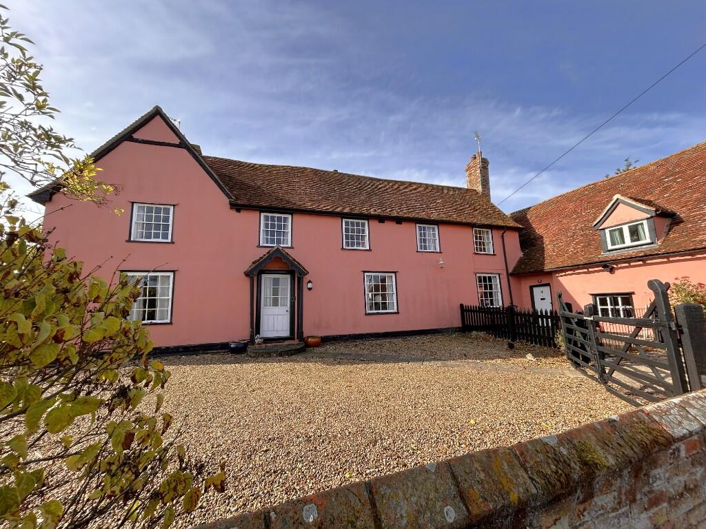 4 bed Chalet type for rent in . From Gray & Co - Great Bardfield