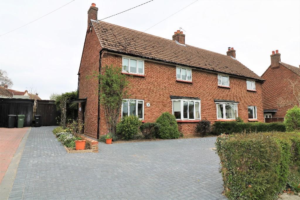 3 bed Semi Detached for rent in Wethersfield. From Gray & Co - Great Bardfield