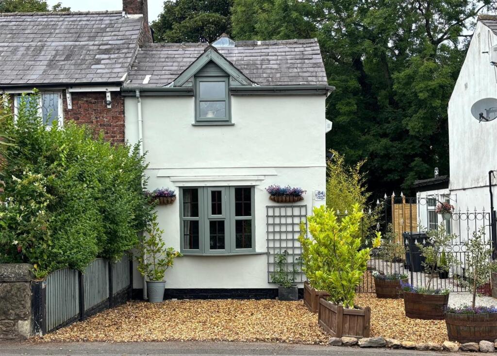 2 bed Cottage for rent in Ormskirk. From Grosvenor Waterford Estate Agents - Aintree