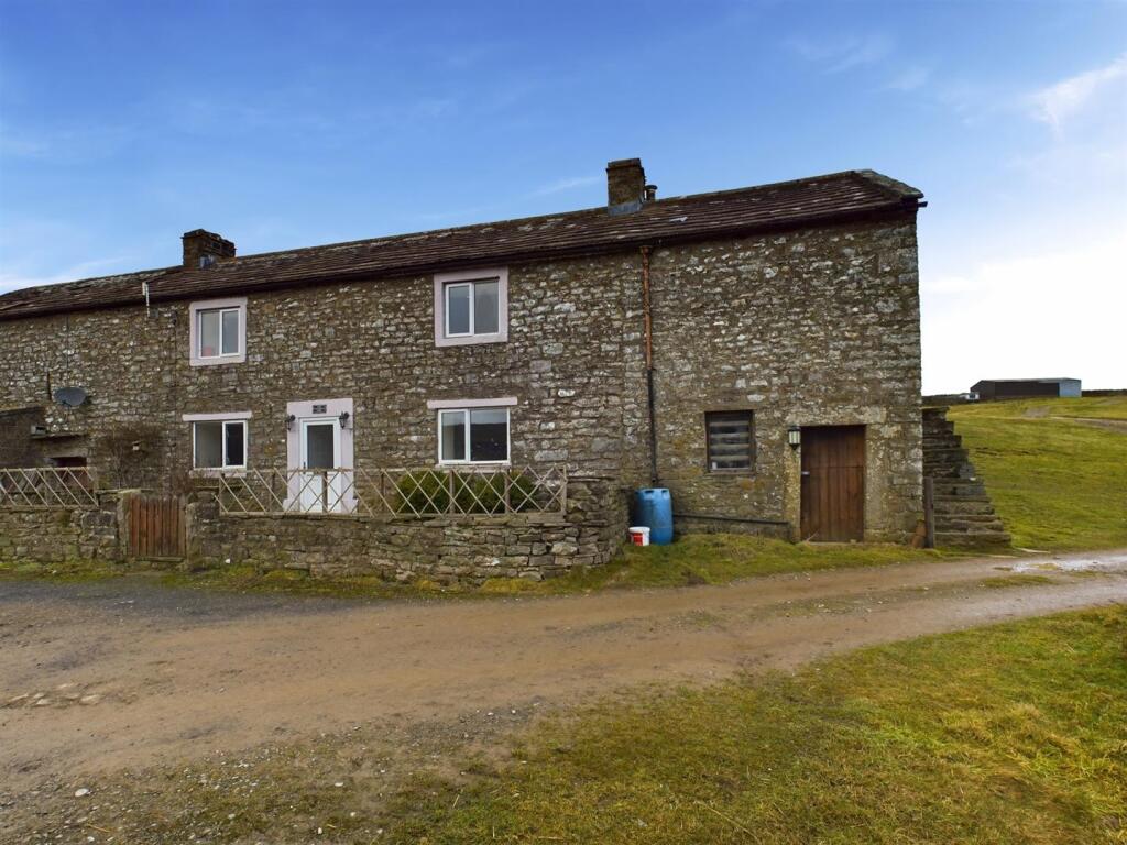 3 bed Semi Detached for rent in Langthwaite. From GSC Grays - Farm Agency 3 bed Semi Detached for rent in Langthwaite. From GSC Grays - Farm Agency