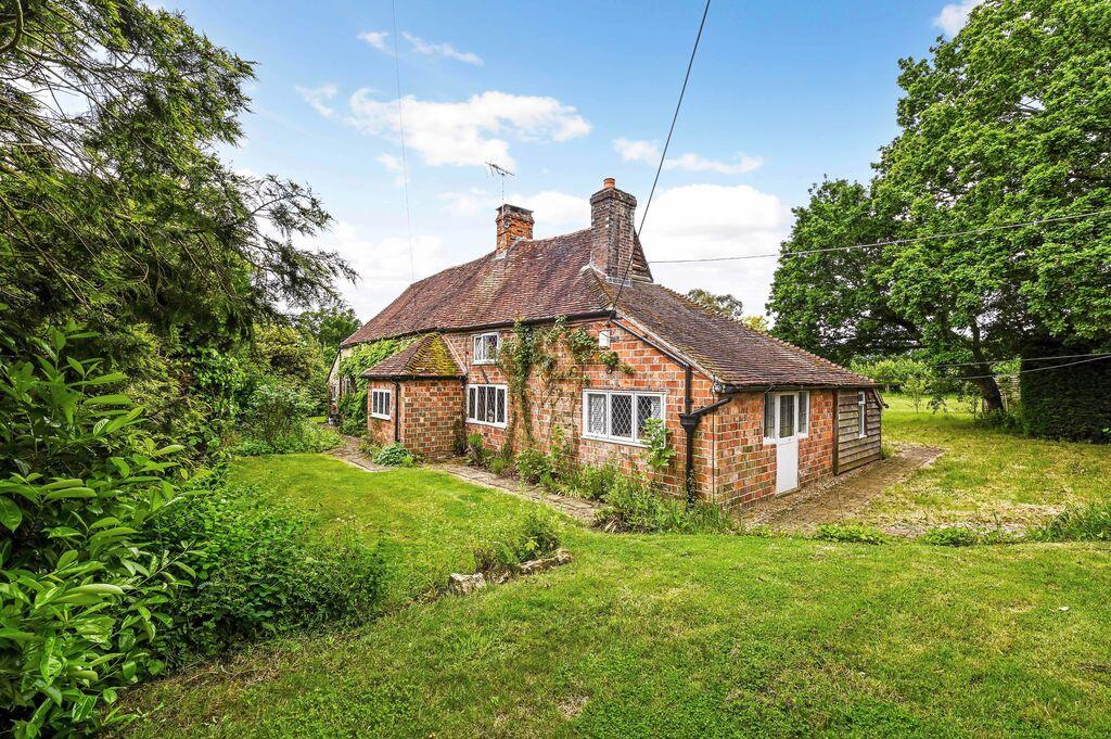 4 bed Equestrian for rent in Newpound Common. From H J Burt - Steyning 4 bed Equestrian for rent in Newpound Common. From H J Burt - Steyning