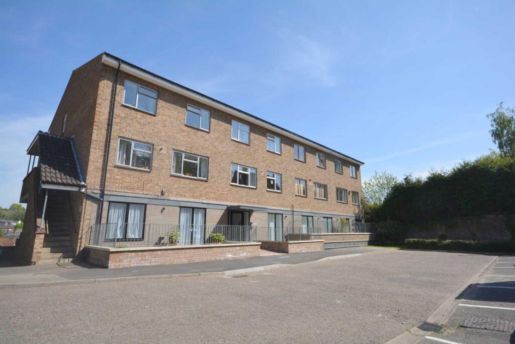 1 bed Apartment for rent in Chesham. From Hadlands - Amersham