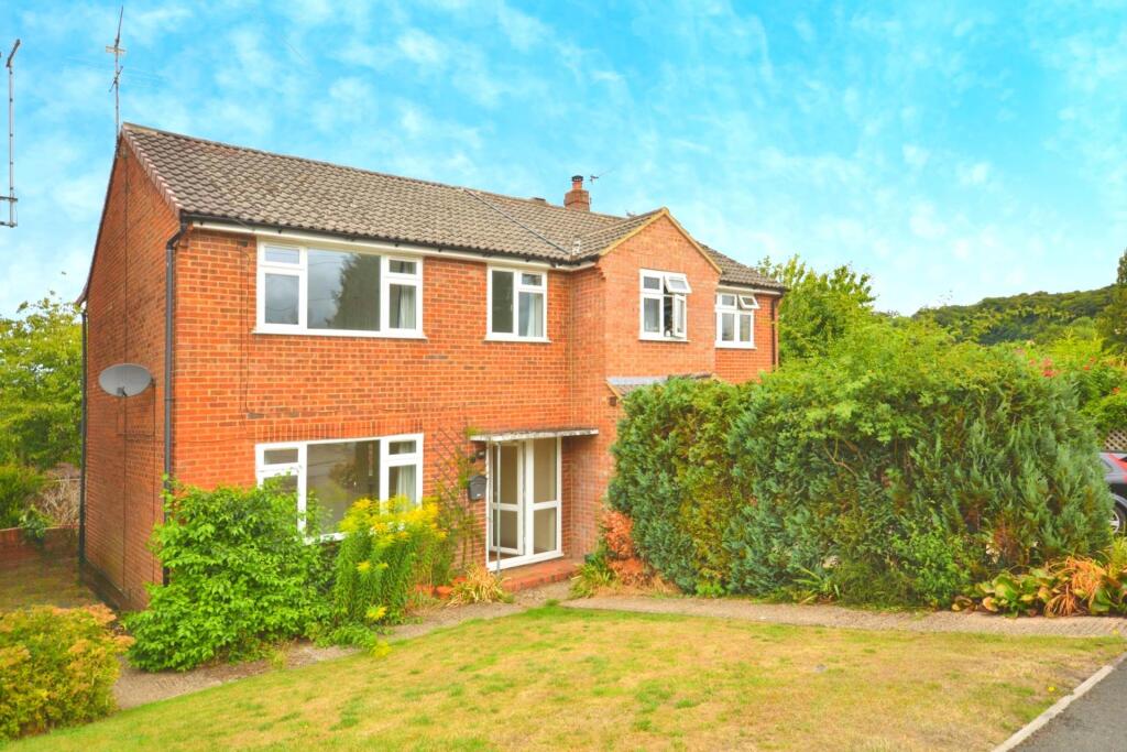 3 bed Semi Detached for rent in Amersham. From Hadlands - Amersham