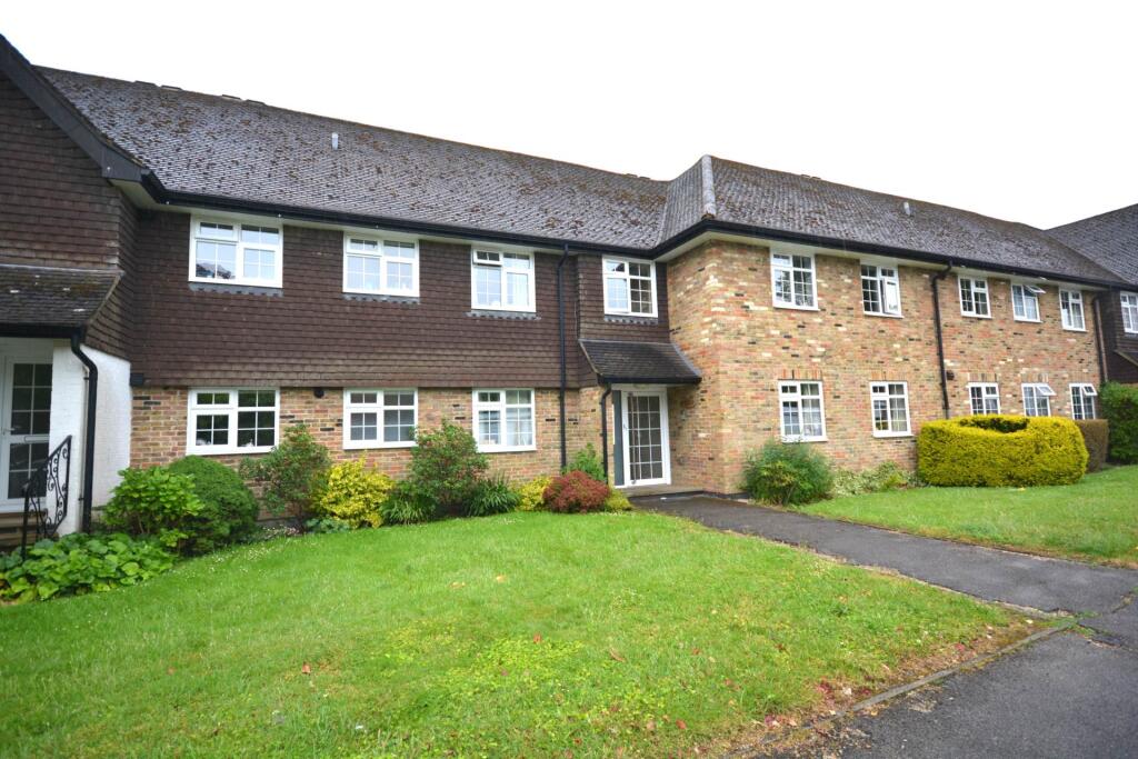 2 bed 1st Floor Flat for rent in Amersham. From Hadlands - Amersham