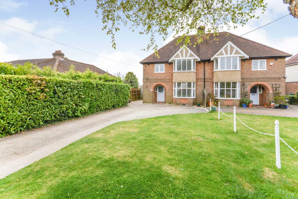 3 bed Detached for rent in Chesham. From Hadlands - Amersham