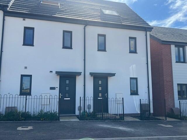 3 bed Mid Terraced House for rent in Rockbeare. From Hall & Scott - Ottery St. Mary 3 bed Mid Terraced House for rent in Rockbeare. From Hall & Scott - Ottery St. Mary