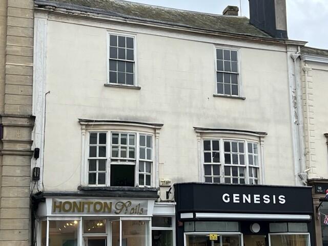 2 bed 1st Floor Flat for rent in Honiton. From Hall & Scott - Ottery St. Mary