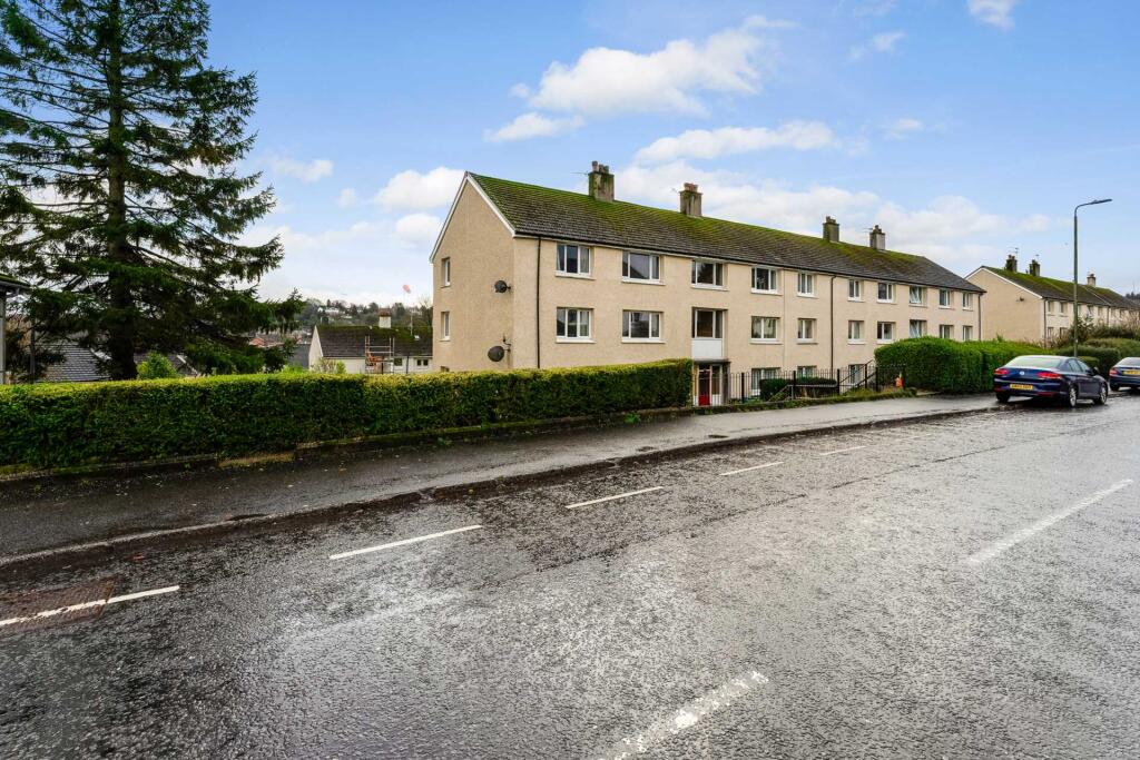 2 bed 1st Floor Flat for rent in Bridge of Weir. From Hames Estates - Kilmacolm