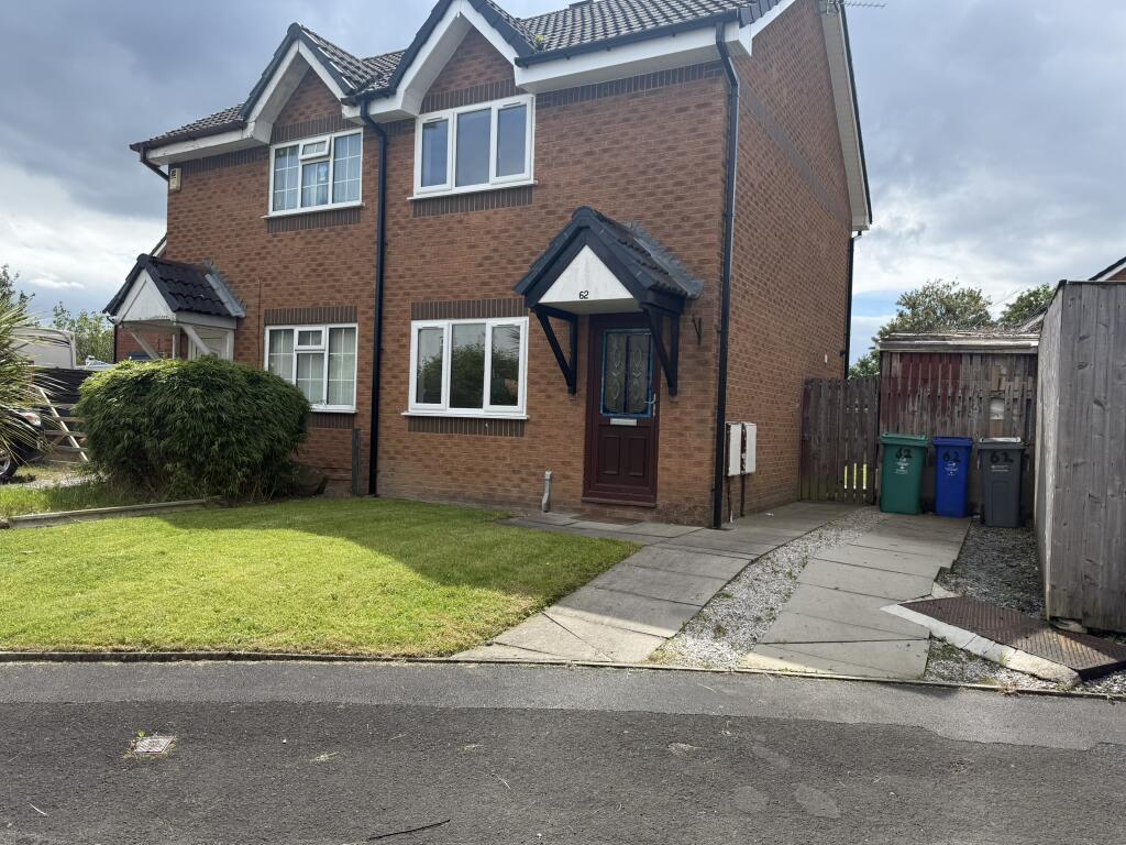 2 bed Detached for rent in Droylsden. From Happy Homes UK Ltd - Manchester 2 bed Detached for rent in Droylsden. From Happy Homes UK Ltd - Manchester