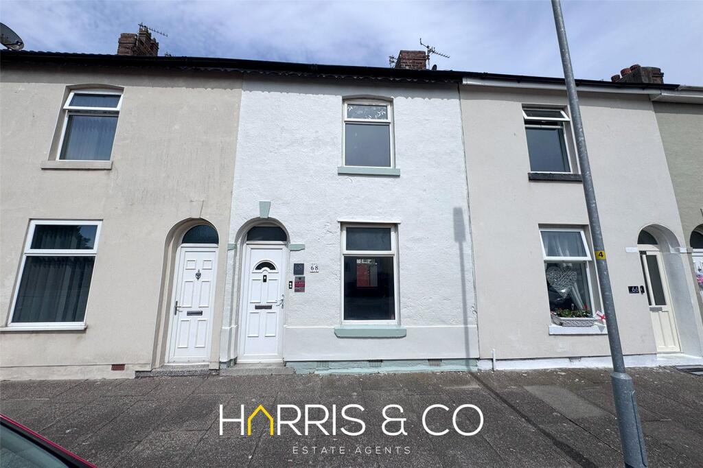 2 bed Mid Terraced House for rent in Fleetwood. From Harris & Co - Fleetwood