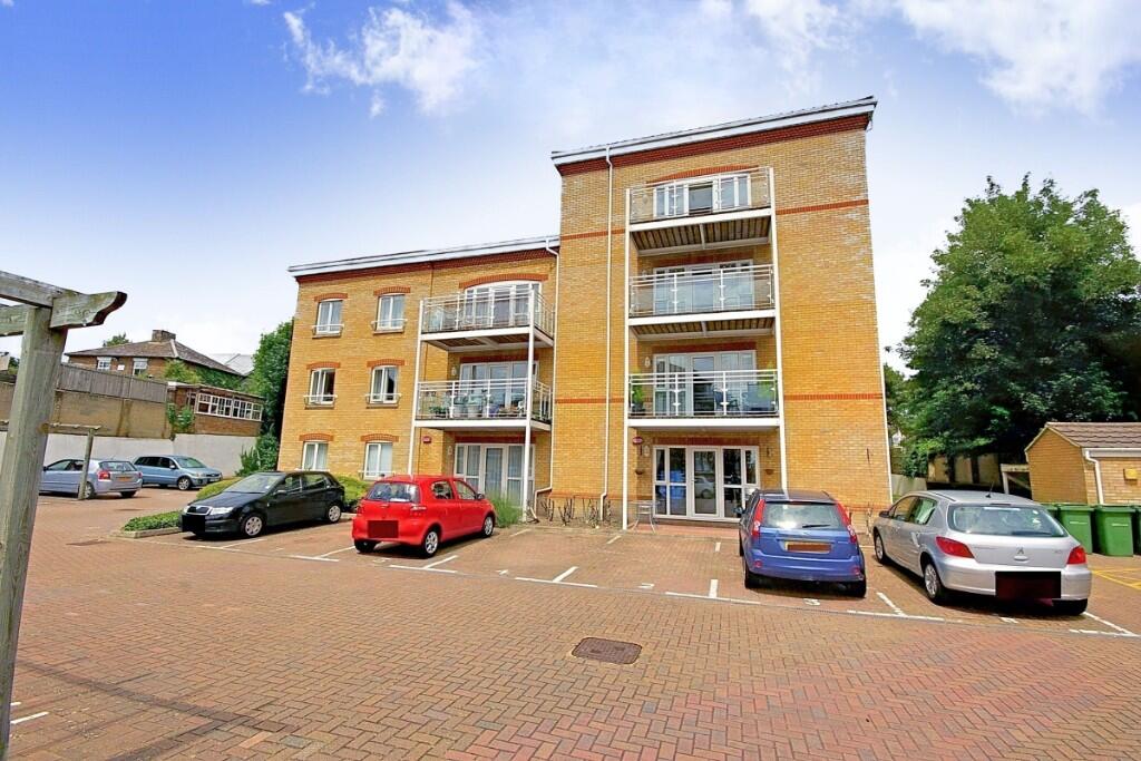 2 bed Apartment for rent in Maidstone. From Hatch Batten Estates - Allington