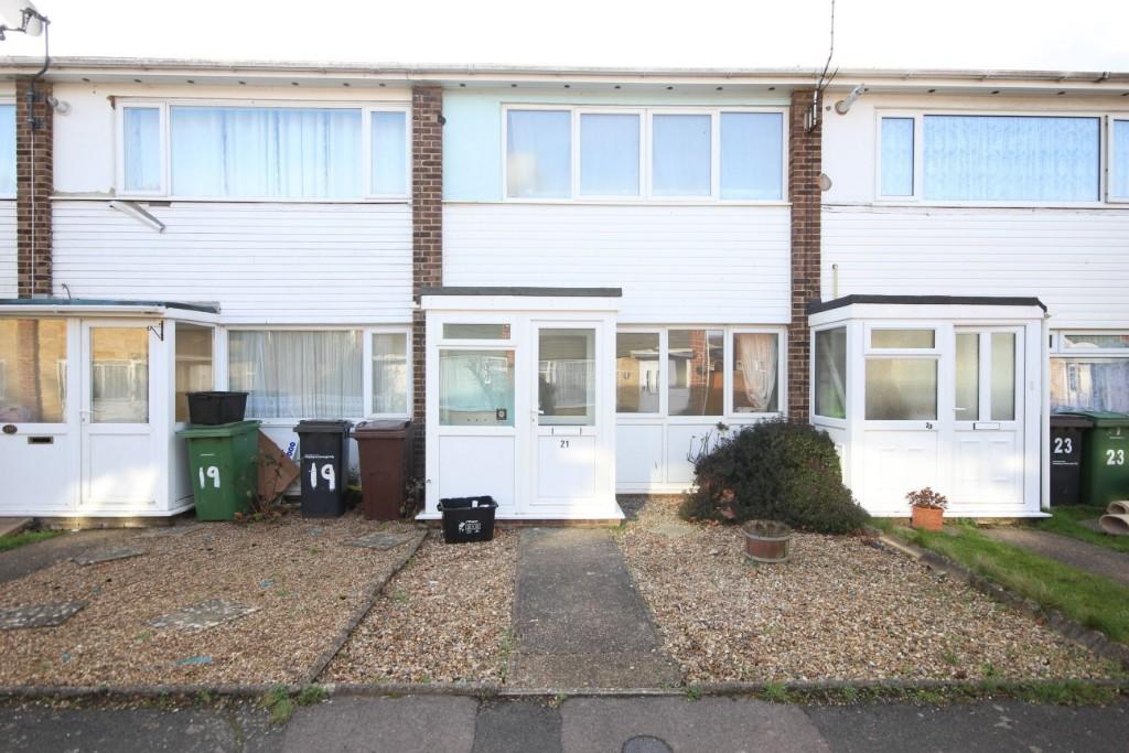2 bed Mid Terraced House for rent in Forstal. From Hatch Batten Estates - Allington